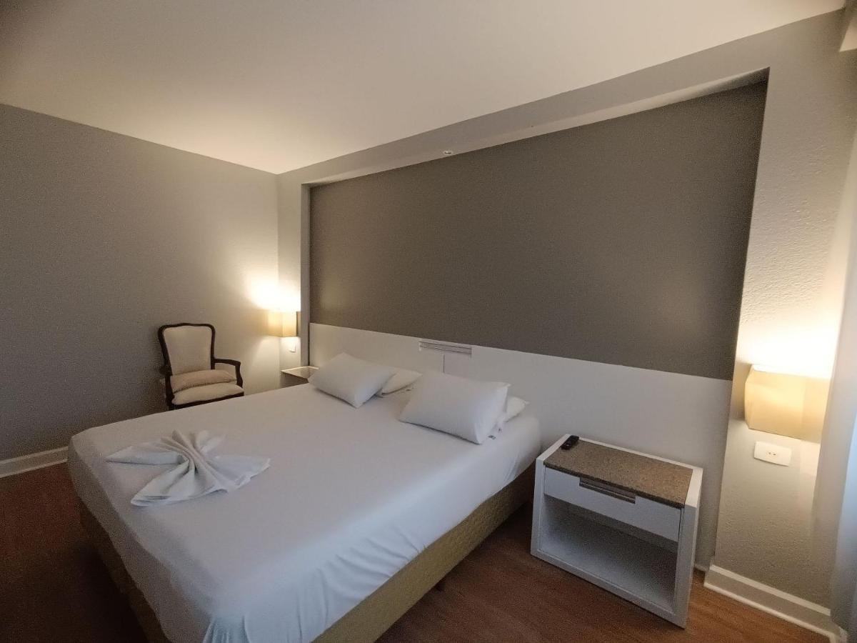 Apto-Flat Excelente Localizacao Centro-Batel - Somente Familiares Курітіба Екстер'єр фото