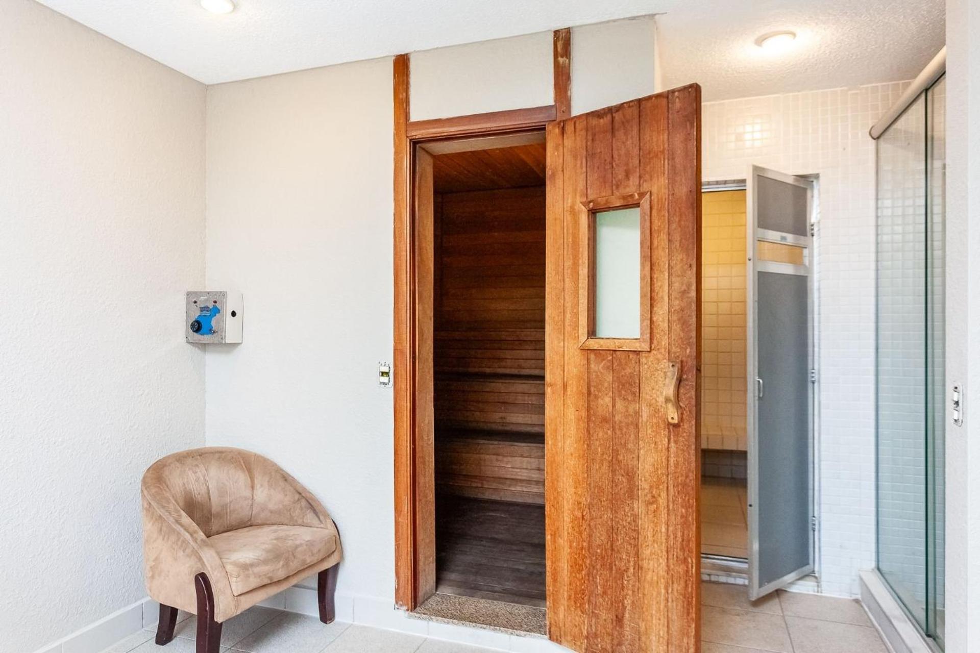 Apto-Flat Excelente Localizacao Centro-Batel - Somente Familiares Курітіба Екстер'єр фото