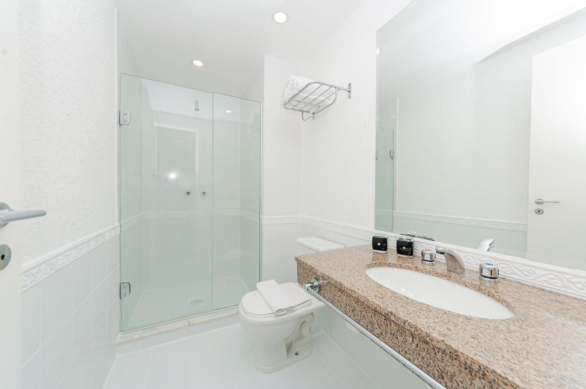Apto-Flat Excelente Localizacao Centro-Batel - Somente Familiares Курітіба Екстер'єр фото