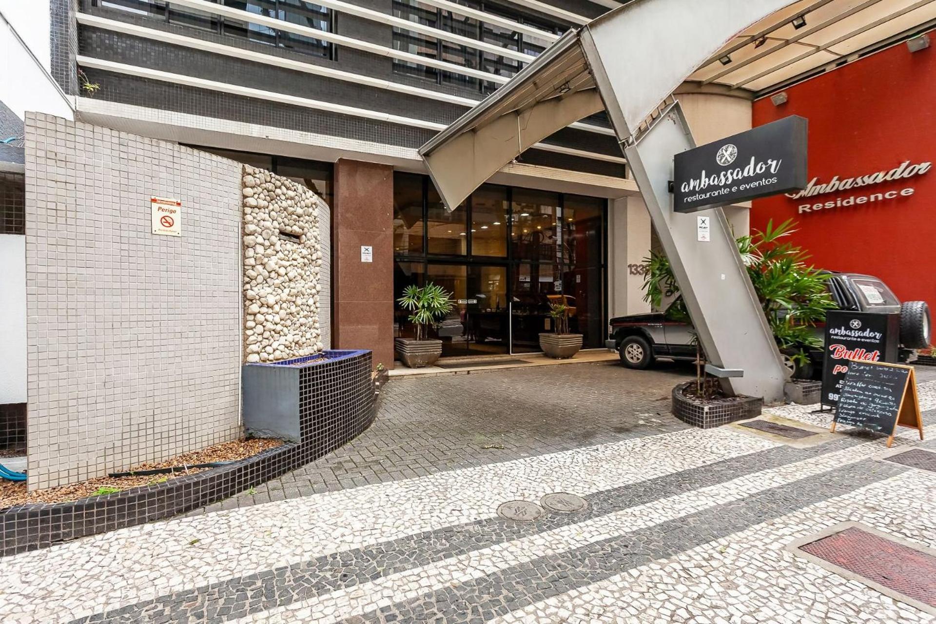 Apto-Flat Excelente Localizacao Centro-Batel - Somente Familiares Курітіба Екстер'єр фото