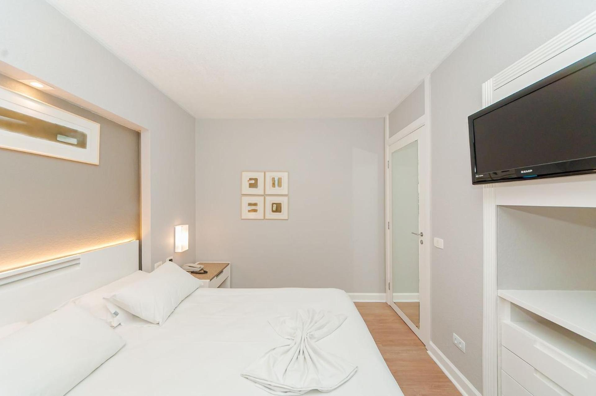Apto-Flat Excelente Localizacao Centro-Batel - Somente Familiares Курітіба Екстер'єр фото
