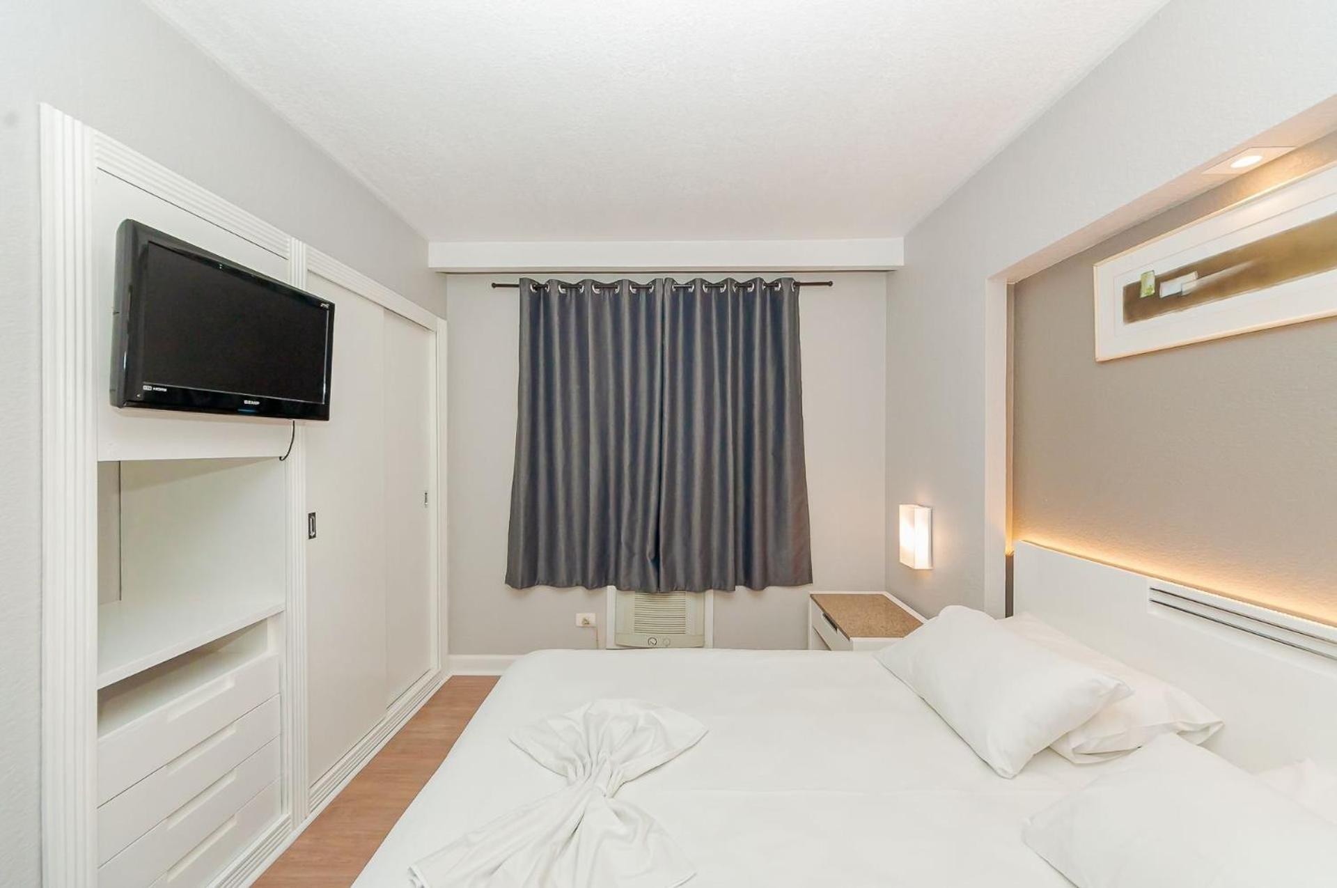 Apto-Flat Excelente Localizacao Centro-Batel - Somente Familiares Курітіба Екстер'єр фото